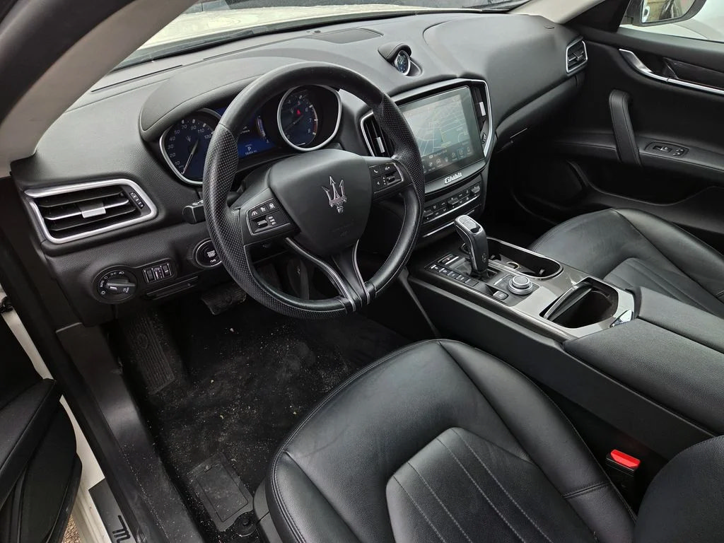 Used 2020 Maserati Ghibli RWD image 3