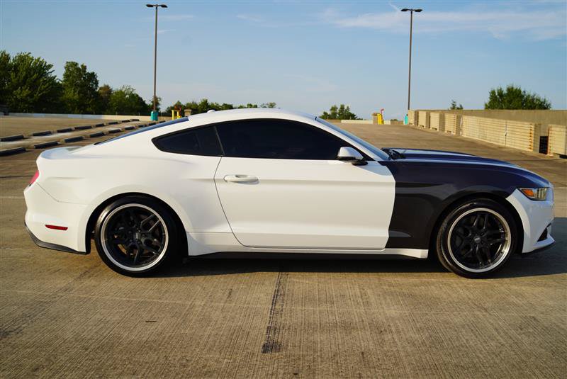 Used 2015 Ford Mustang Coupe RWD image 6