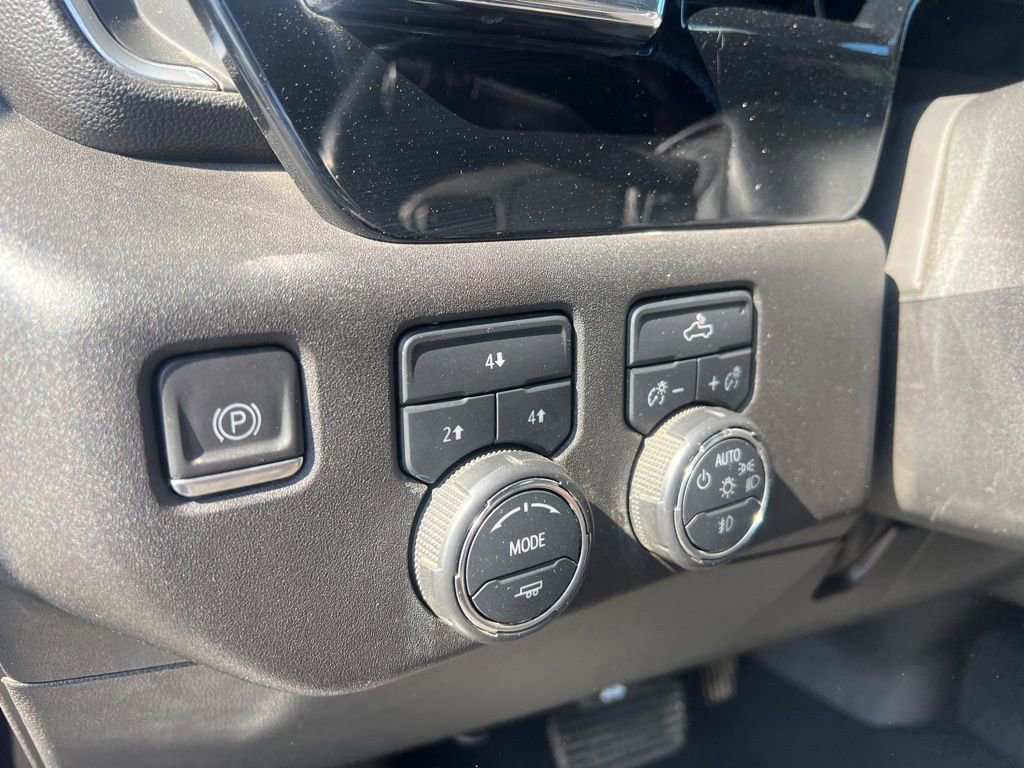 Certified 2024 Chevrolet Silverado 2500 LT w/ Convenience Package AWD/4WD image 15