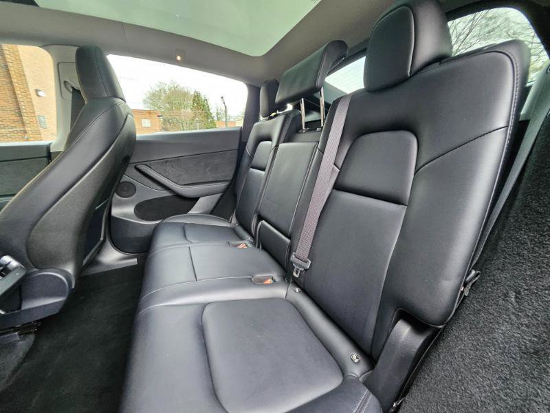 Used 2024 Tesla Model Y Long Range image 60