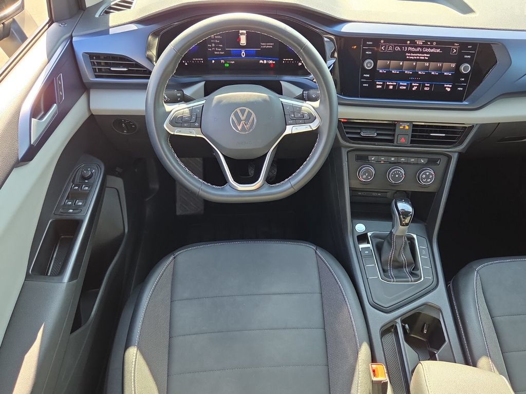 Used 2022 Volkswagen Taos SE FWD image 15