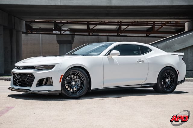 Used 2018 Chevrolet Camaro ZL1 RWD image 43
