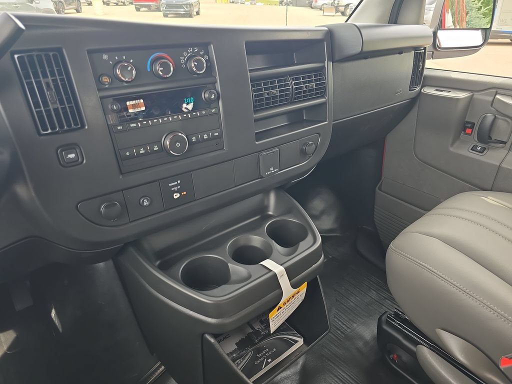 New 2026 GMC Savana 2500 w/ Driver Convenience Package RWD image 24