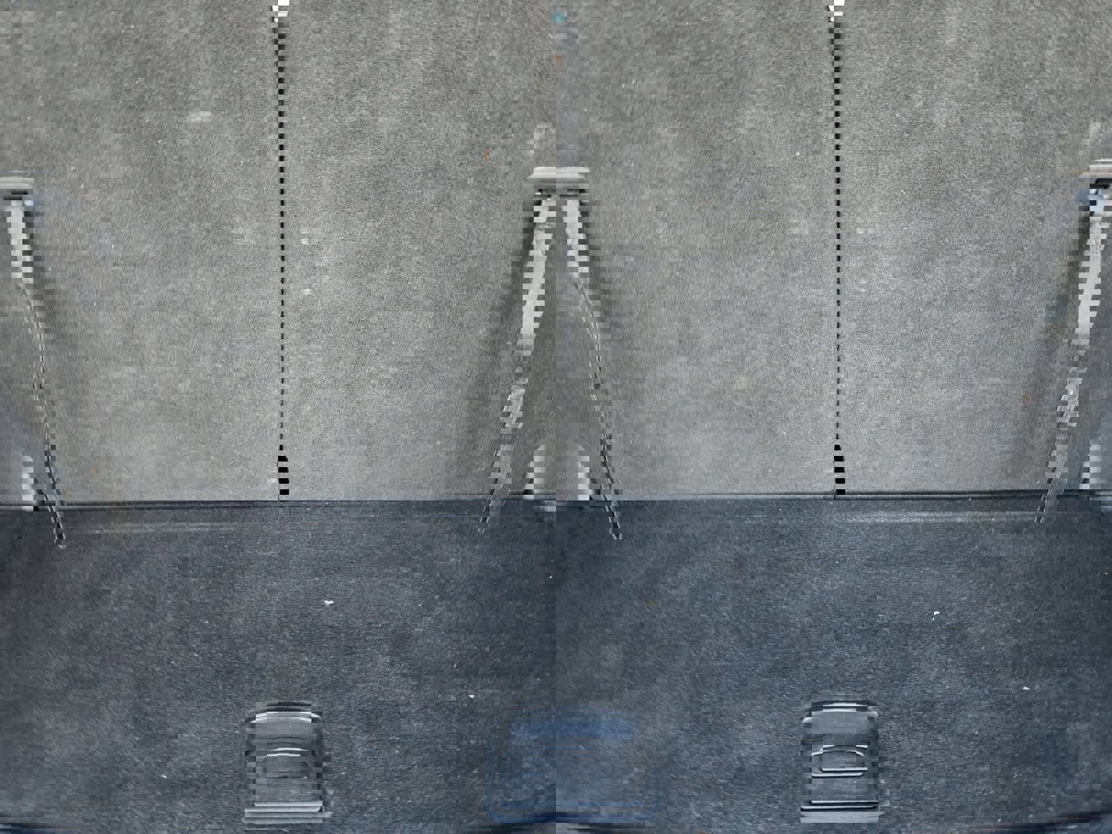 Used 2019 Kia Sorento LX image 16