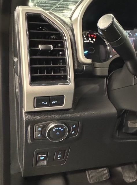 Used 2019 Ford F150 Lariat AWD/4WD image 25