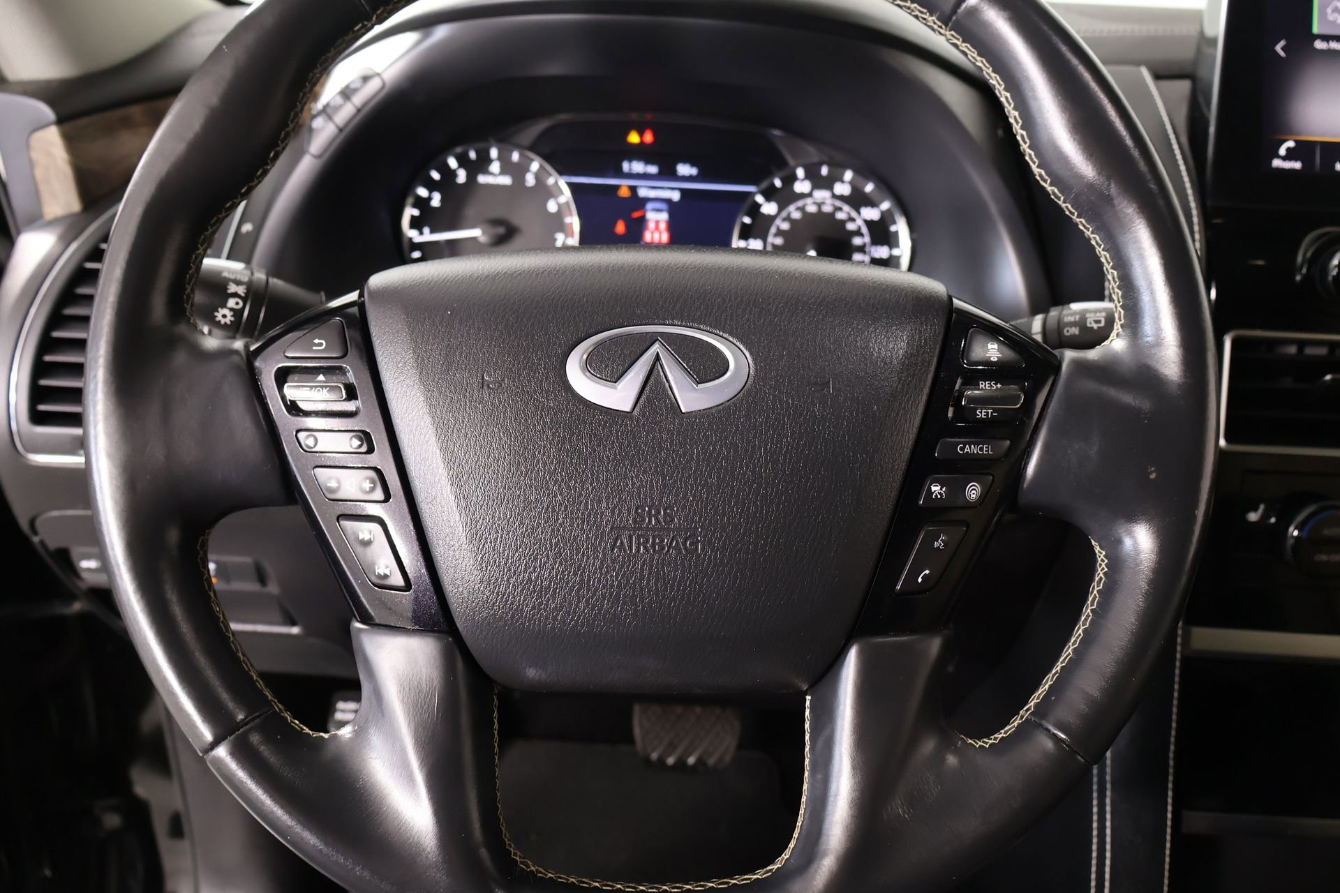 Used 2022 INFINITI QX80 Premium Select w/ Cargo Package image 3