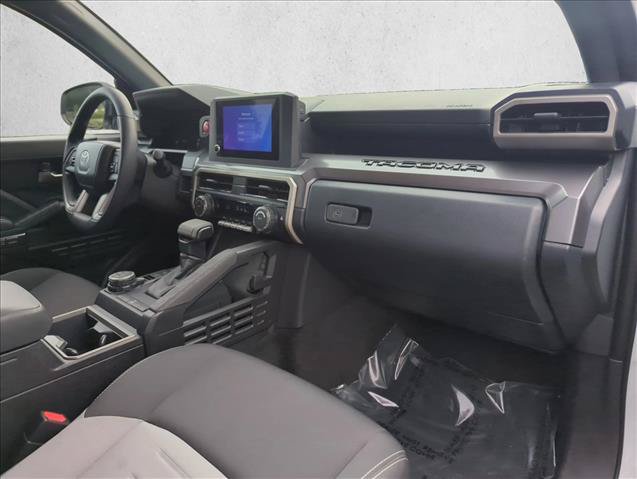 Certified 2025 Toyota Tacoma TRD Off-Road AWD/4WD image 28