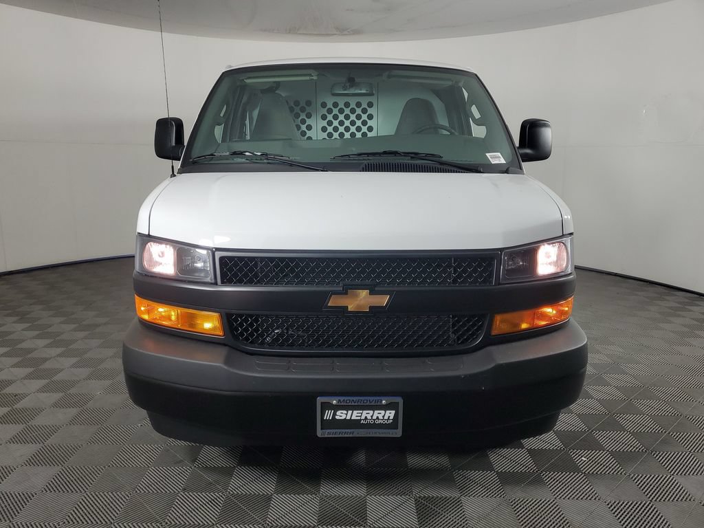 New 2026 Chevrolet Express 2500 w/ Driver Convenience Package RWD image 9