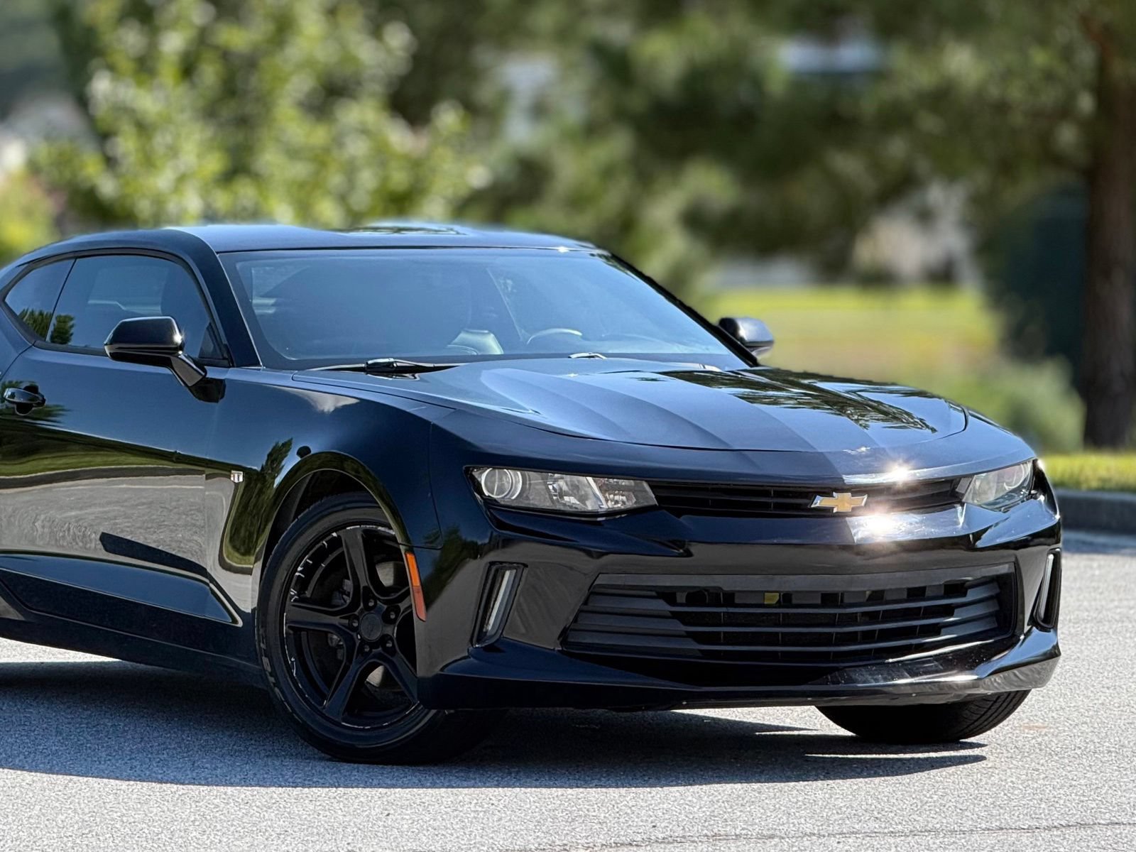 Used 2017 Chevrolet Camaro LT RWD image 43