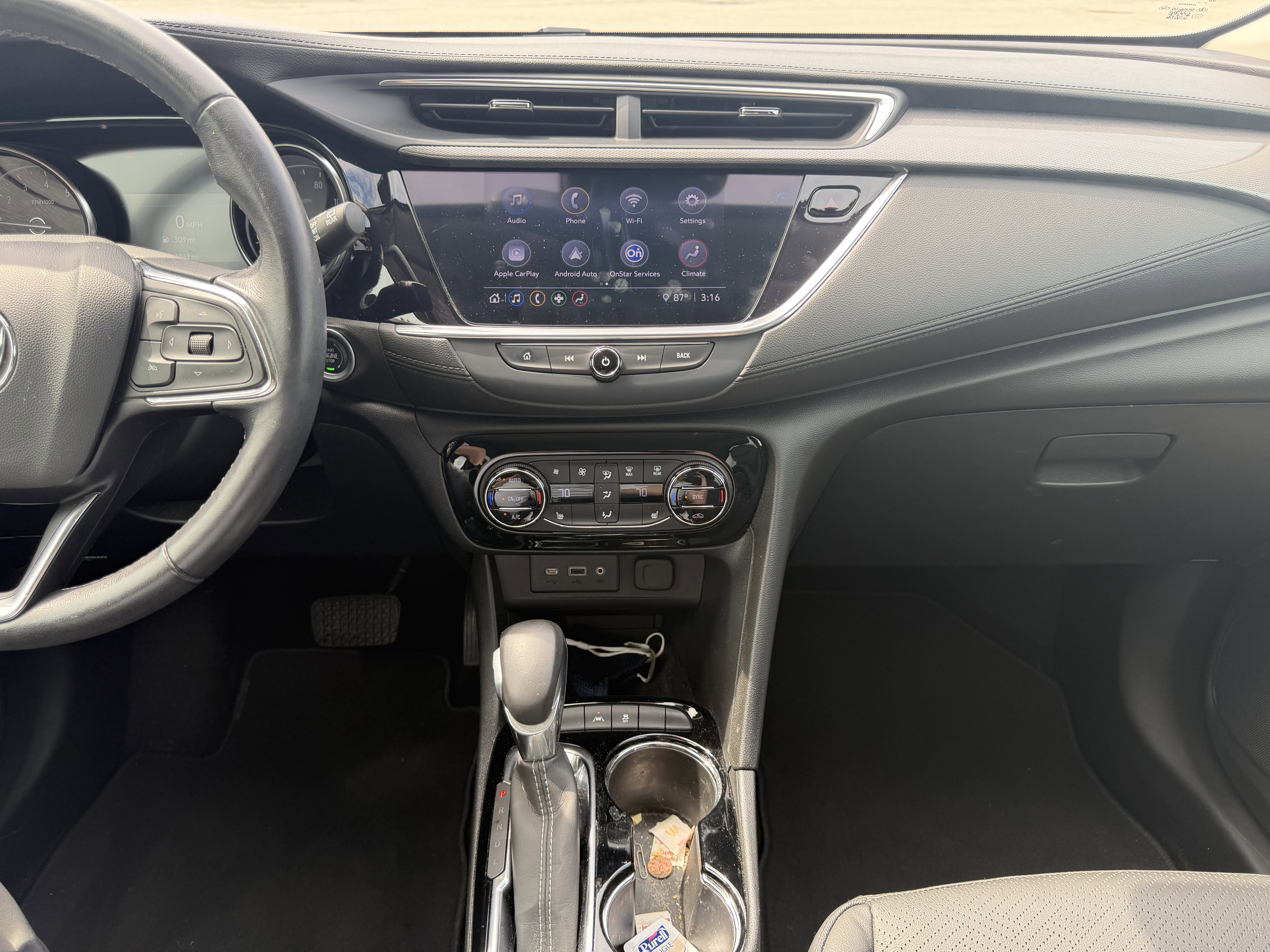 Used 2020 Buick Encore GX Essence FWD image 19