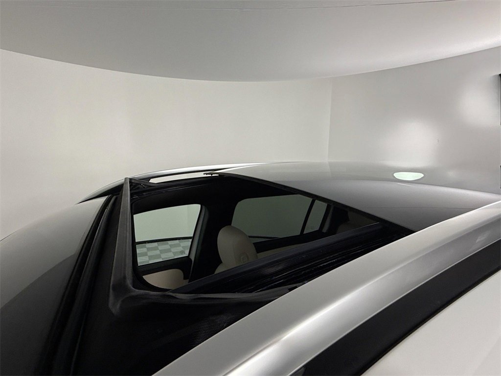 Used 2025 Mercedes-Benz GLB 250 4MATIC image 21