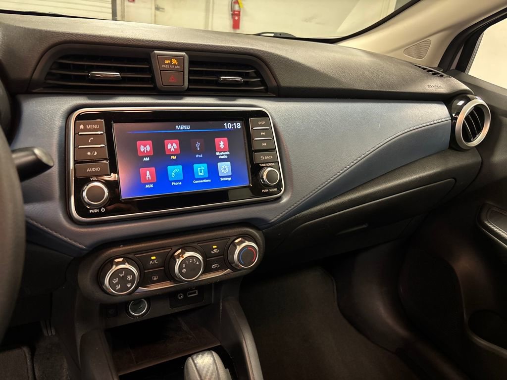 Used 2025 Nissan Versa SV image 35