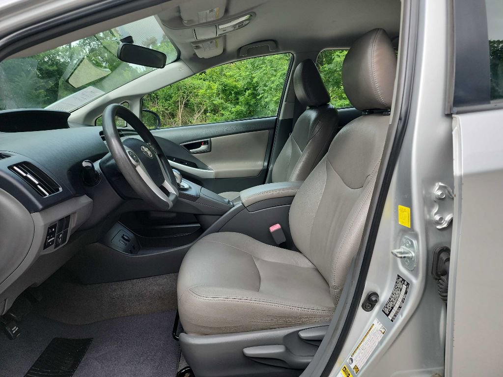 Used 2010 Toyota Prius Two FWD image 12