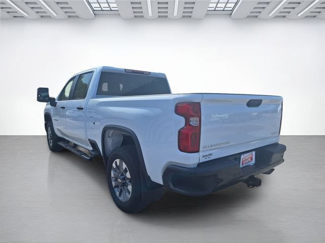 Used 2025 Chevrolet Silverado 2500 Custom w/ Custom Value Package AWD/4WD image 6