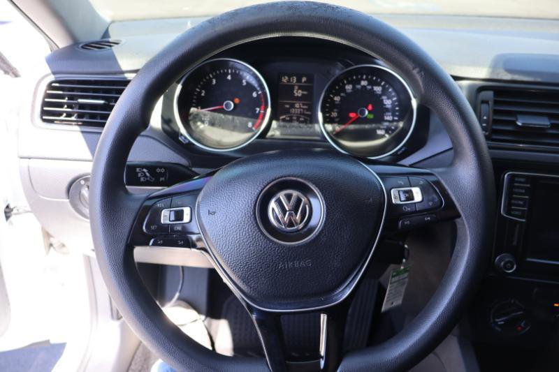 Used 2016 Volkswagen Jetta S FWD image 14