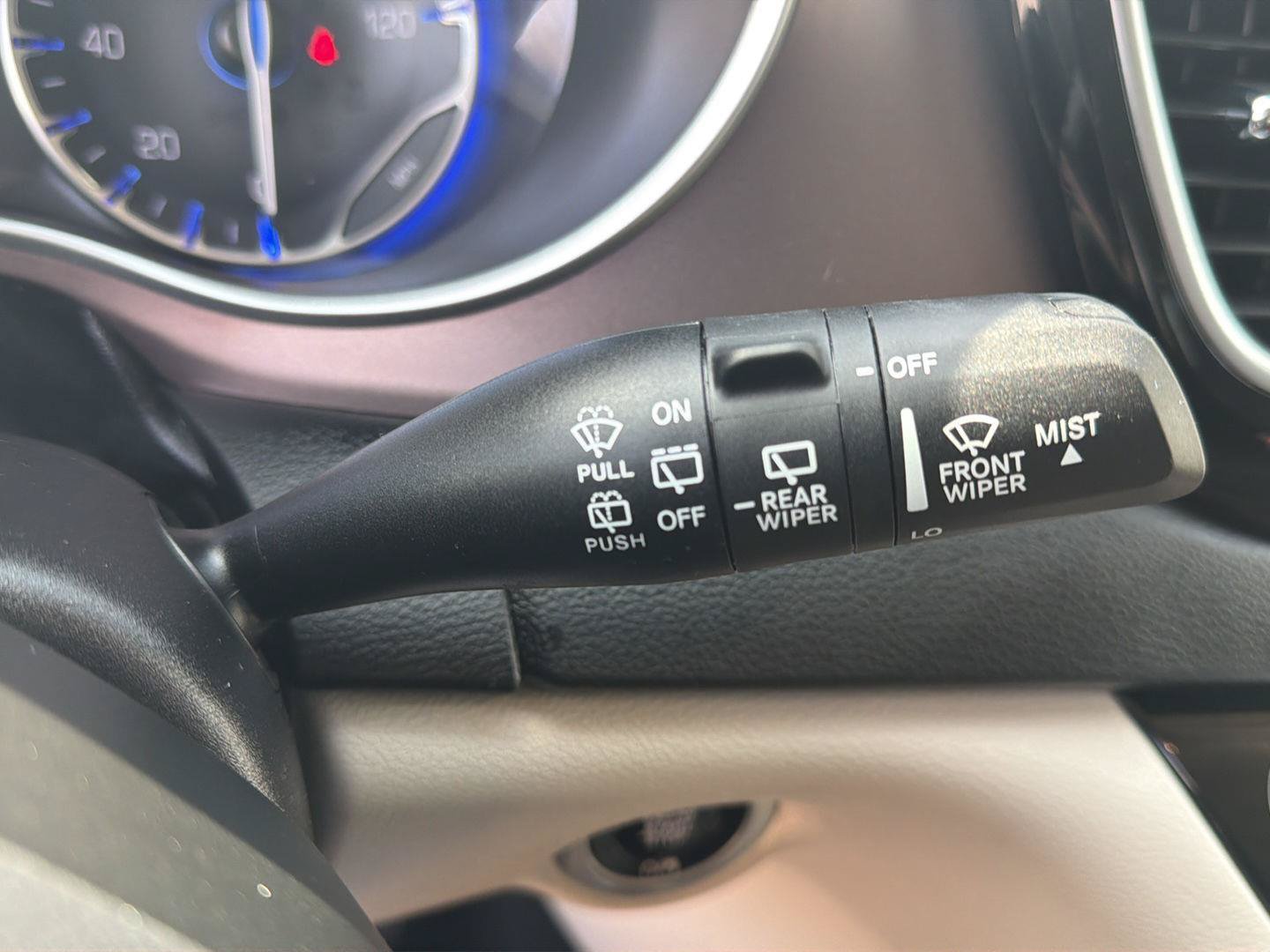 Used 2023 Chrysler Voyager LX FWD image 24