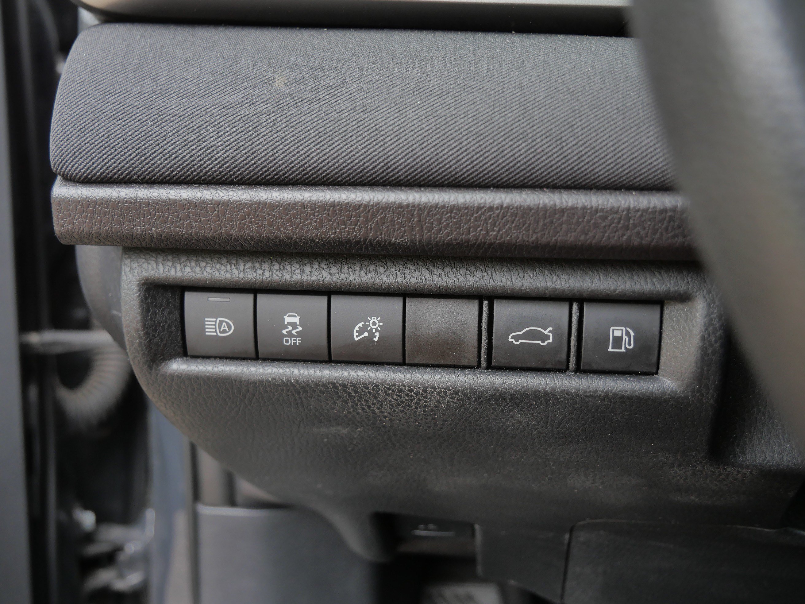 Certified 2025 Toyota Camry LE w/ Convenience Package FWD image 27