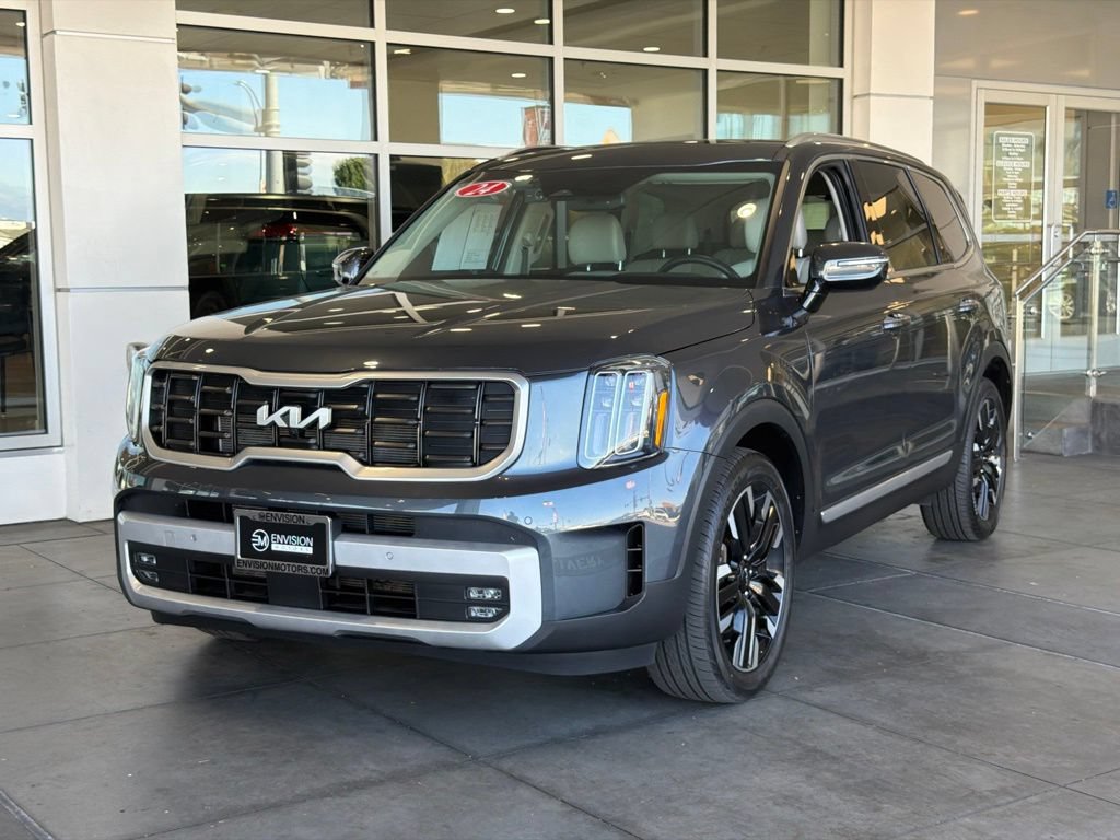 Used 2024 Kia Telluride SX FWD image 2