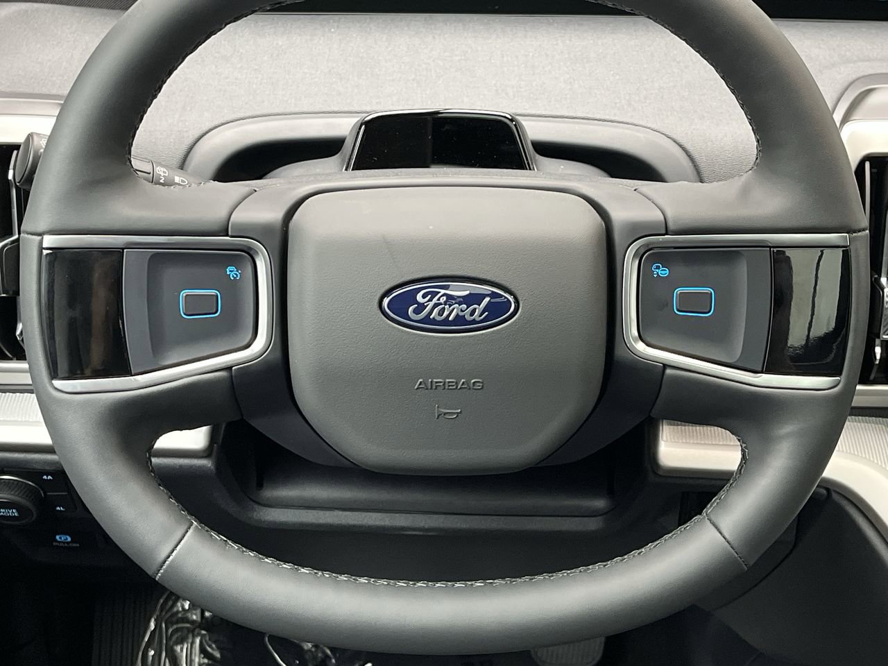 New 2025 Ford Expedition Max Active AWD/4WD image 17