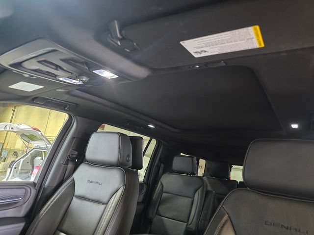 Used 2024 GMC Yukon XL Denali w/ Advanced Technology Package AWD/4WD image 22