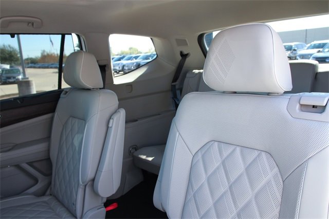 New 2026 Volkswagen Atlas SEL Premium R-Line image 25