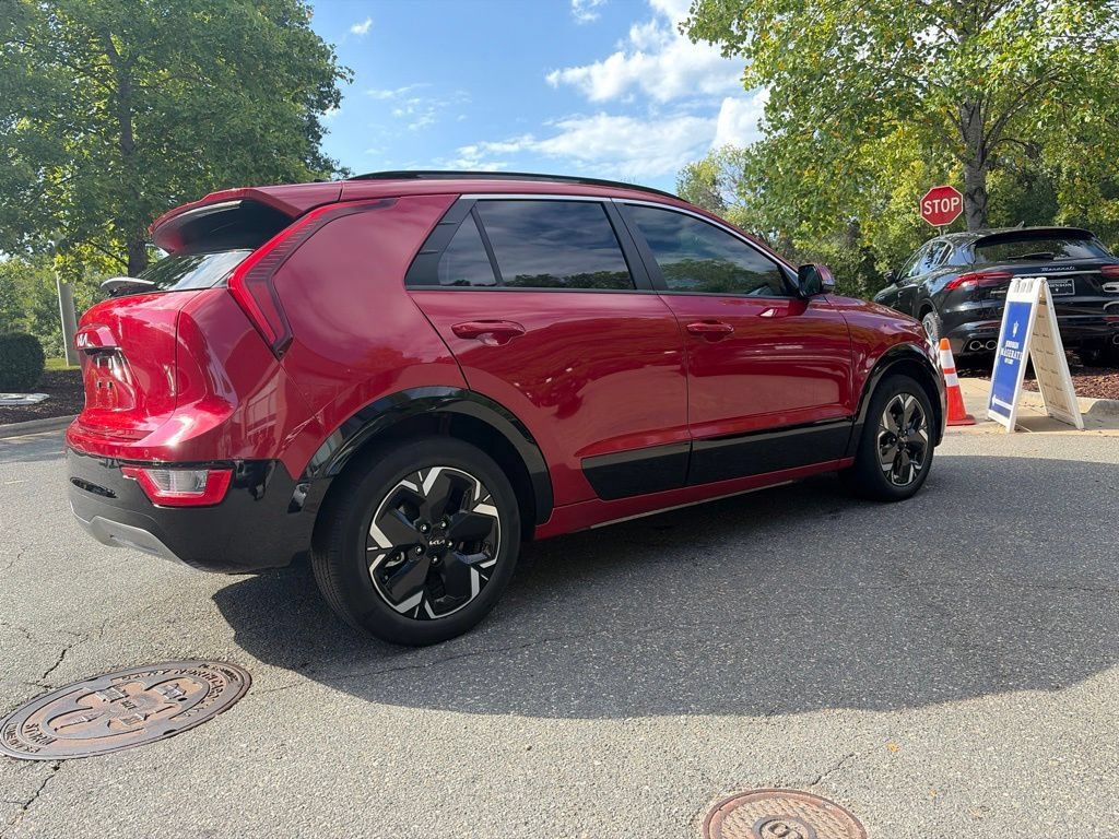 Used 2023 Kia Niro Wind FWD image 3