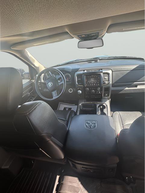 Used 2015 RAM 1500 Sport w/ Black Ram 1500 Sport Group AWD/4WD image 8