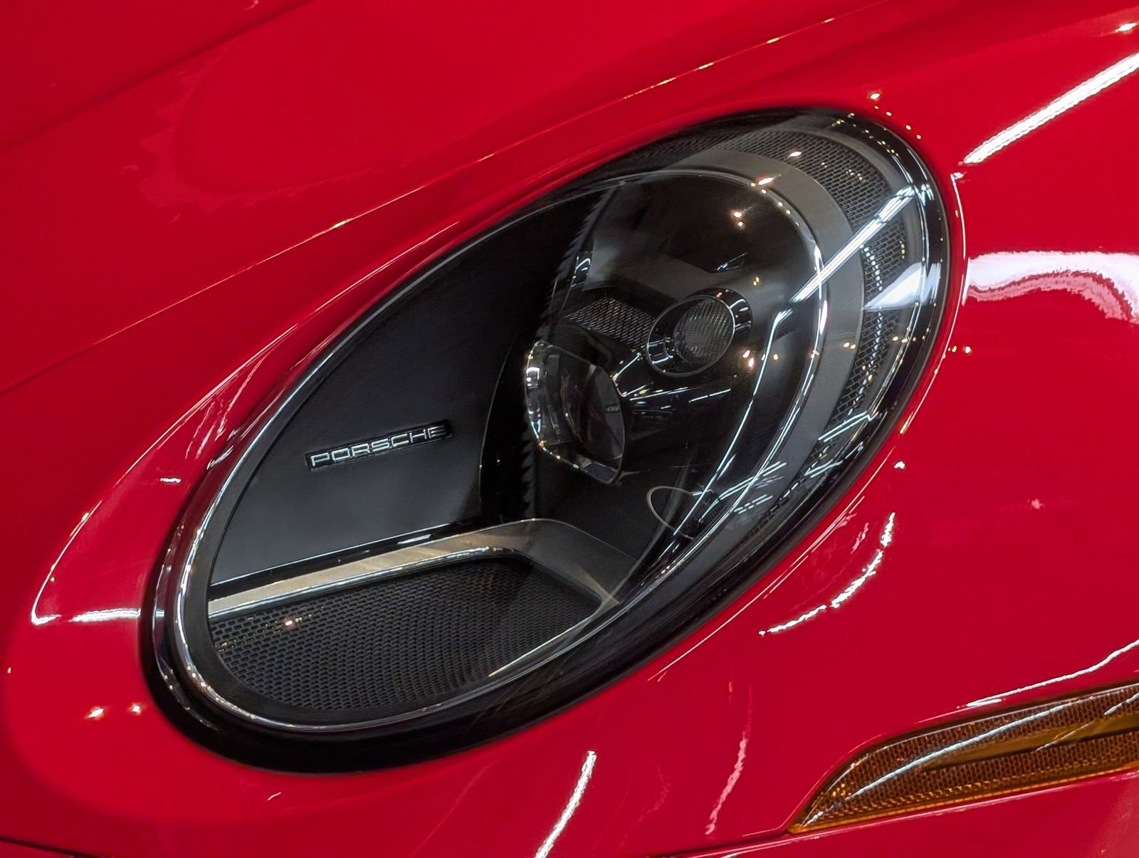 Certified 2022 Porsche 911 Targa 4S w/ Premium Package image 14