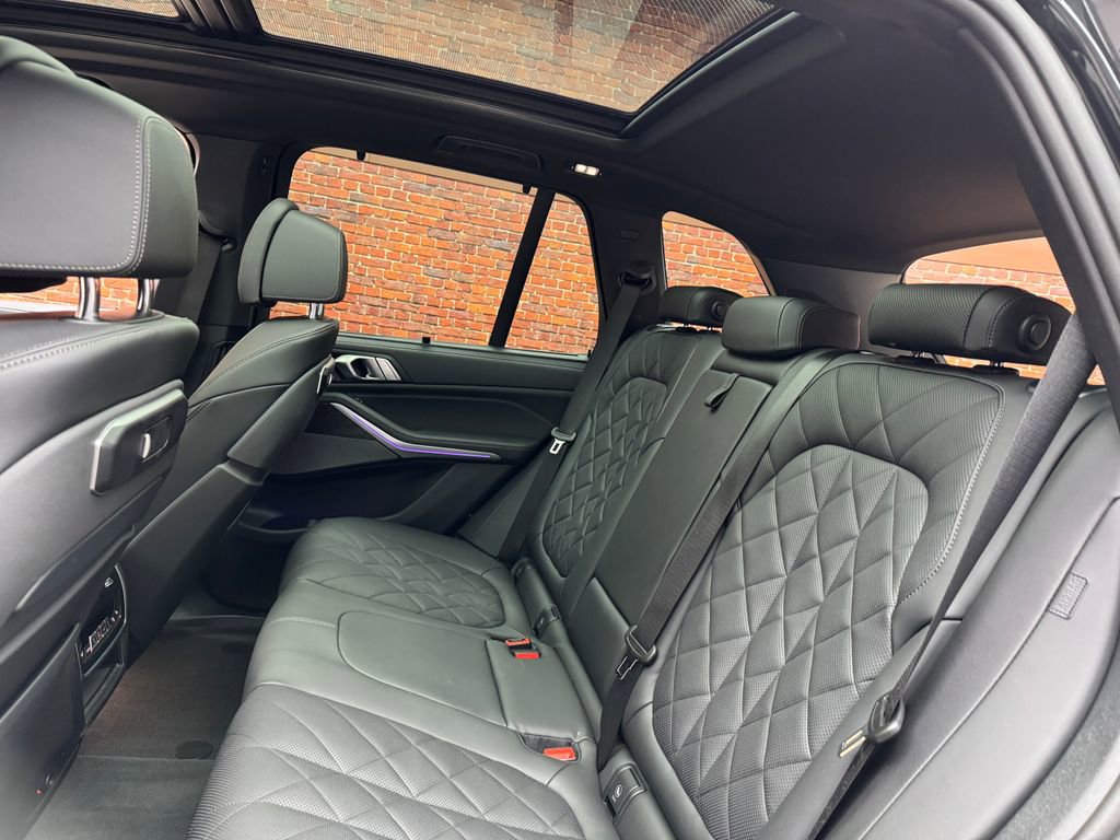 Certified 2025 BMW X5 M60i w/ Executive Package image 28