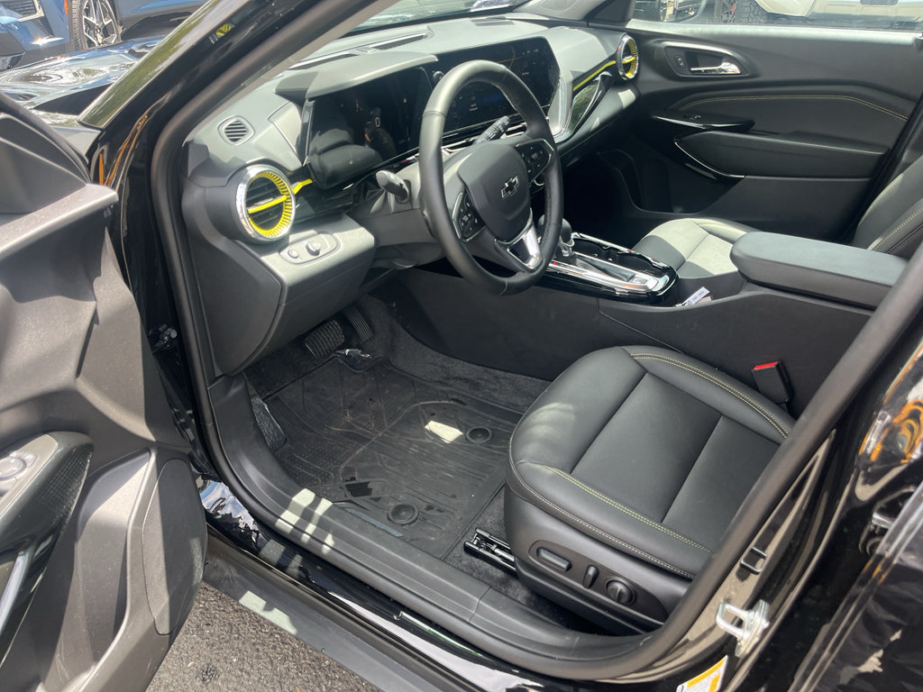 Used 2026 Chevrolet Trax ACTIV w/ Driver Confidence Package FWD image 19