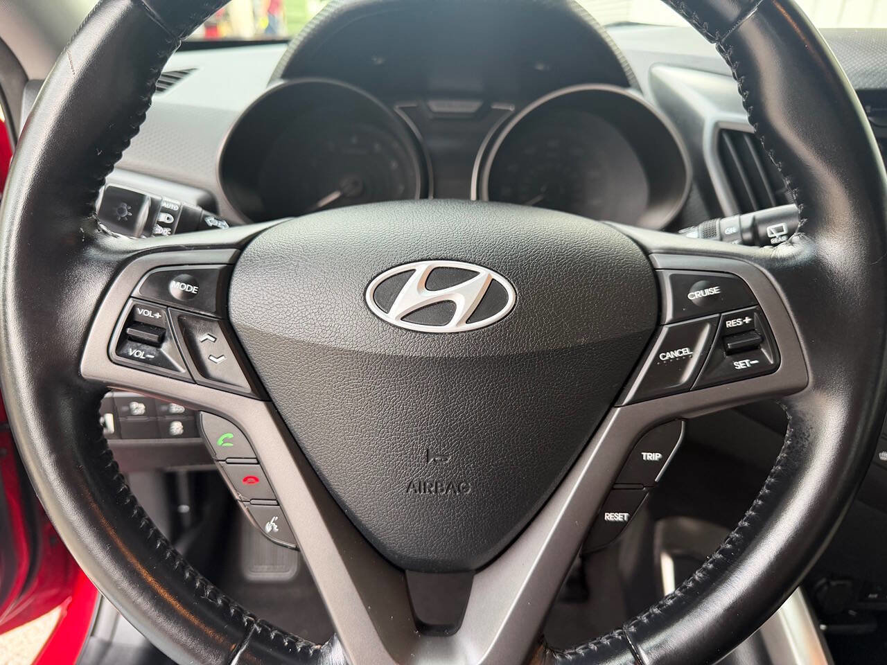 Used 2015 Hyundai Veloster Turbo w/ Option Group 04 FWD image 22