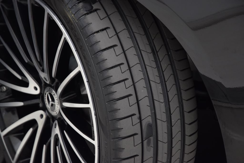 Certified 2022 Mercedes-Benz S 500 4MATIC image 31