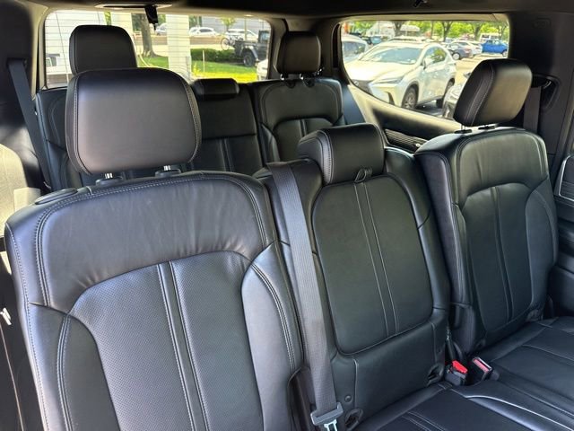 Used 2022 Jeep Wagoneer Series III w/ Rear Seat Video Group 1 AWD/4WD image 29