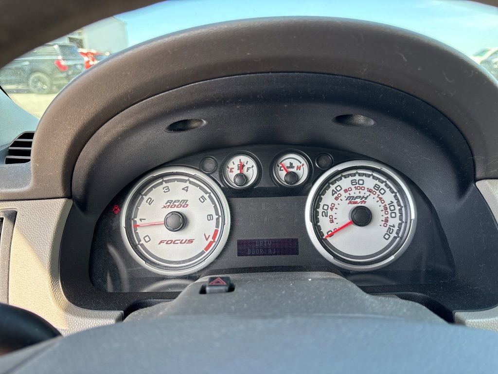 Used 2011 Ford Focus S FWD image 29