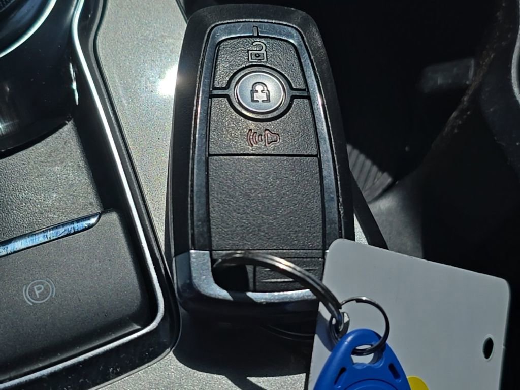 Used 2023 Ford Edge SEL AWD/4WD image 6
