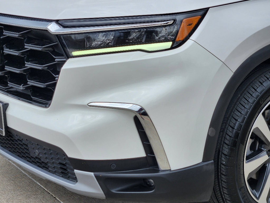 Used 2024 Honda Pilot Touring image 9