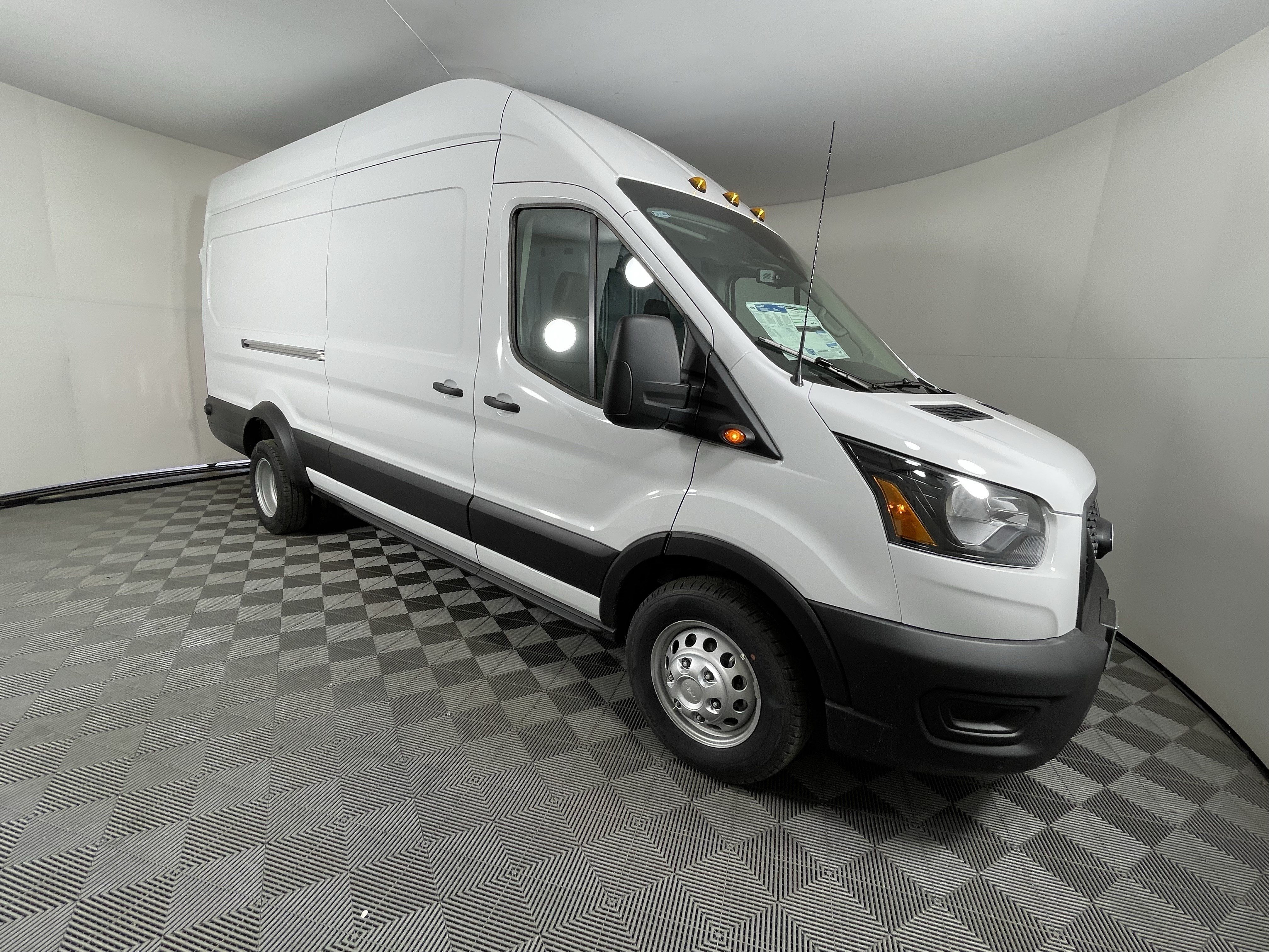 New 2026 Ford Transit 350 148 High Roof Extended DRW AWD/4WD image 8