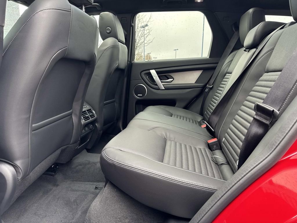 New 2026 Land Rover Discovery Sport Landmark image 13