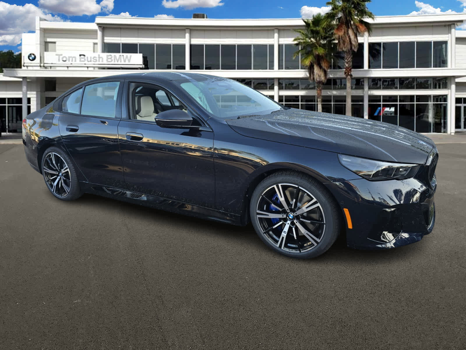 New 2026 BMW 550e xDrive image 1