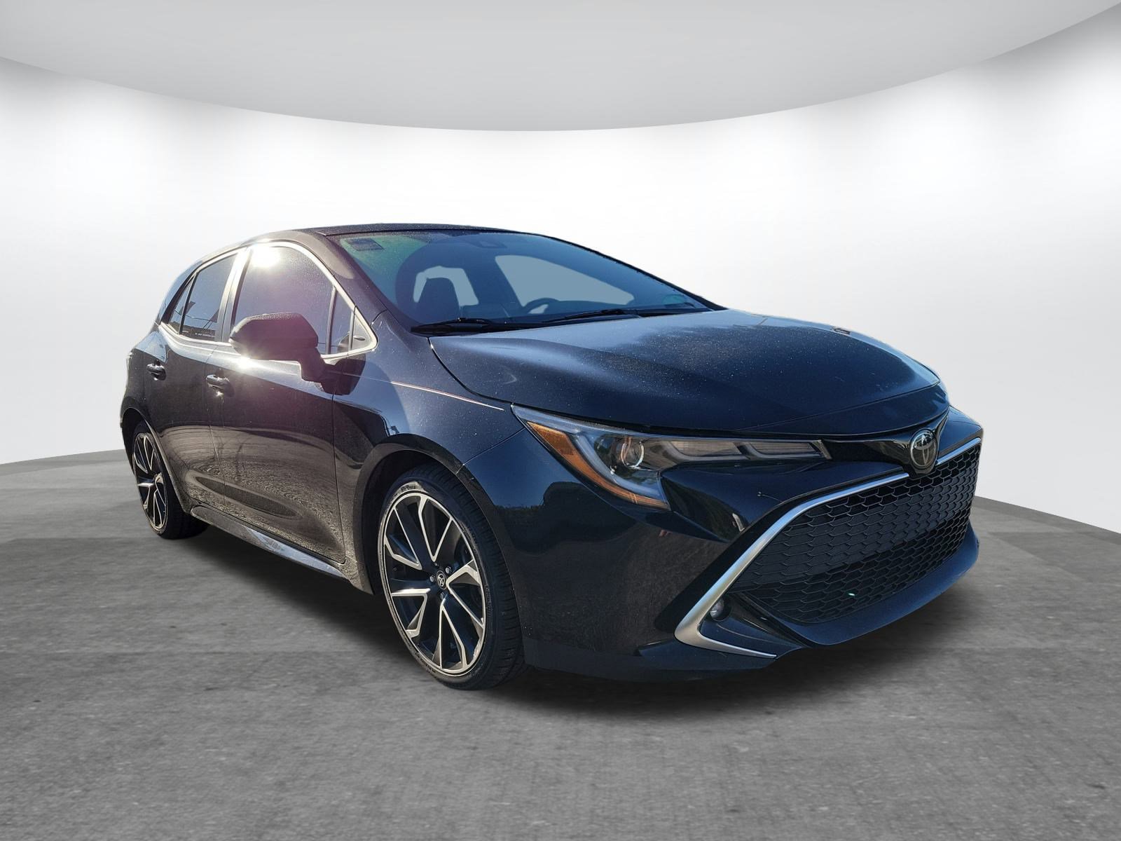 Used 2019 Toyota Corolla XSE image 19