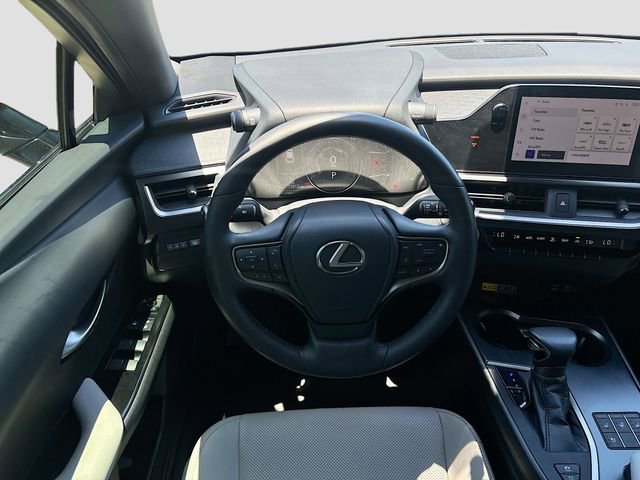 Used 2023 Lexus UX 250h FWD w/ Accessory Package (Z2) image 17
