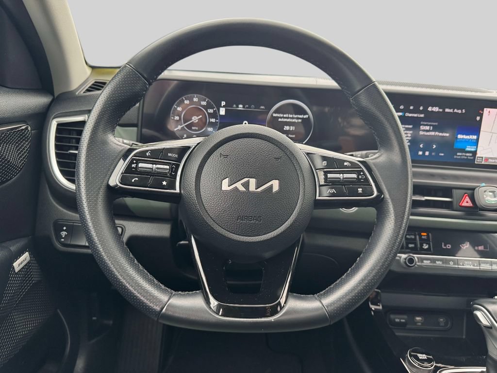 Used 2024 Kia Seltos SX w/ SX Sunroof Package AWD/4WD image 12
