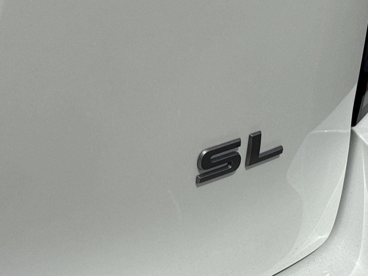 New 2026 Nissan Armada SL w/ Captain's Chari Seat Package image 8