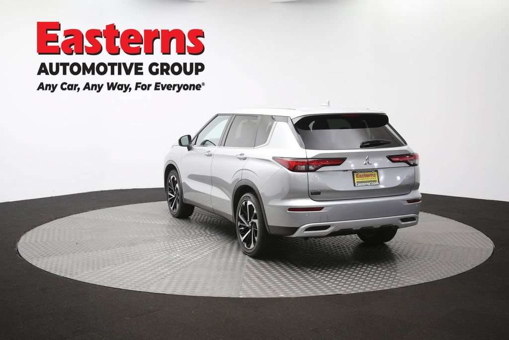 Used 2024 Mitsubishi Outlander SE FWD image 65