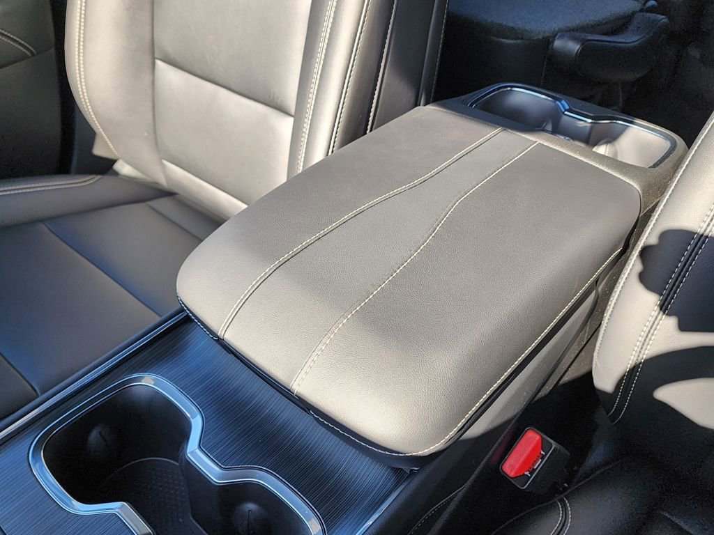 New 2026 GMC Acadia Elevation w/ Black Edition image 31