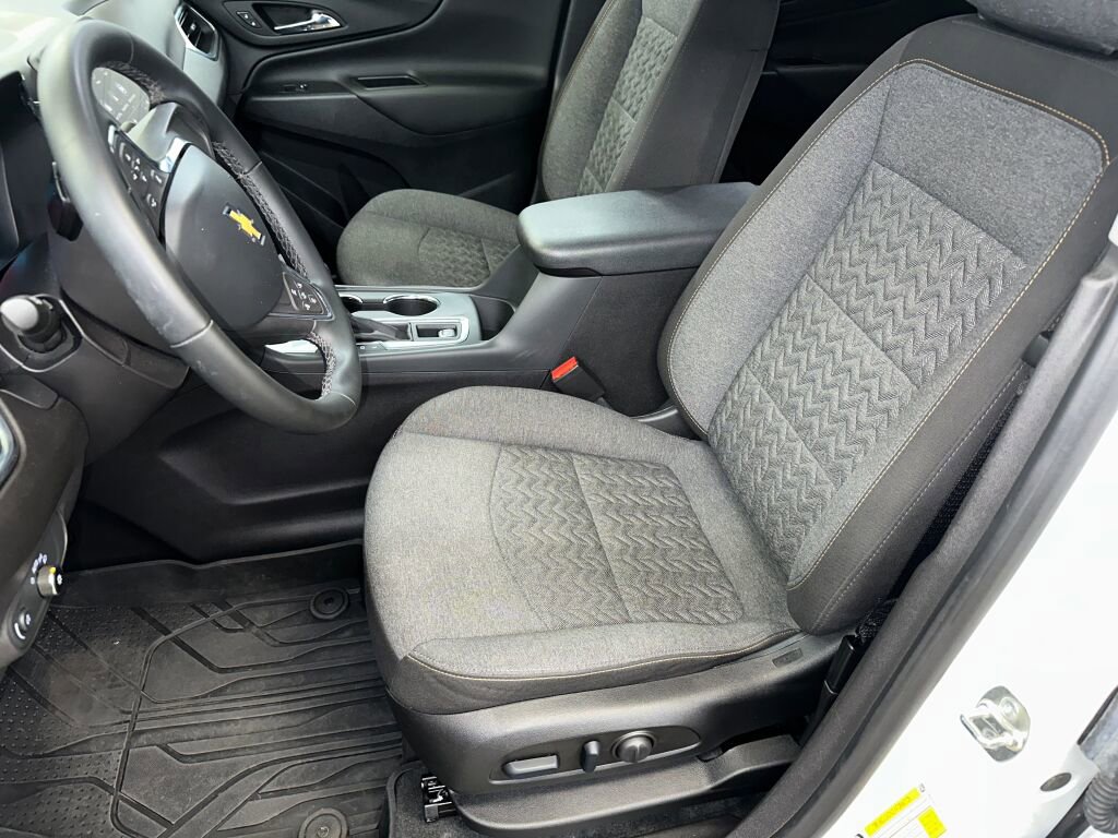 Certified 2024 Chevrolet Equinox LT w/ LPO, Floor Liner Package image 2