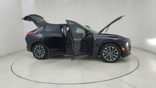 Used 2025 Cadillac Lyriq Sport AWD/4WD image 73
