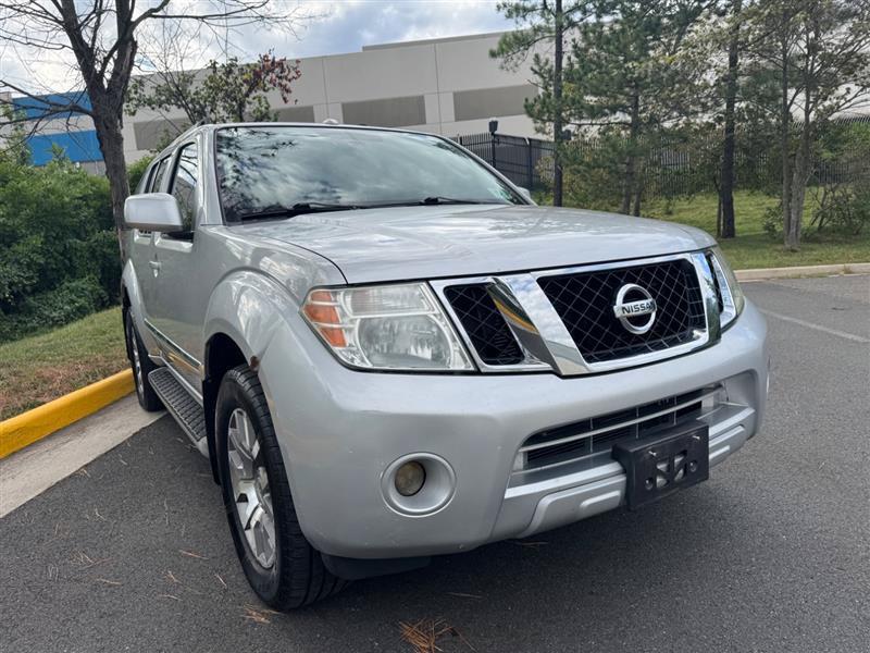 Used 2011 Nissan Pathfinder LE w/ Protection Pkg AWD/4WD image 8