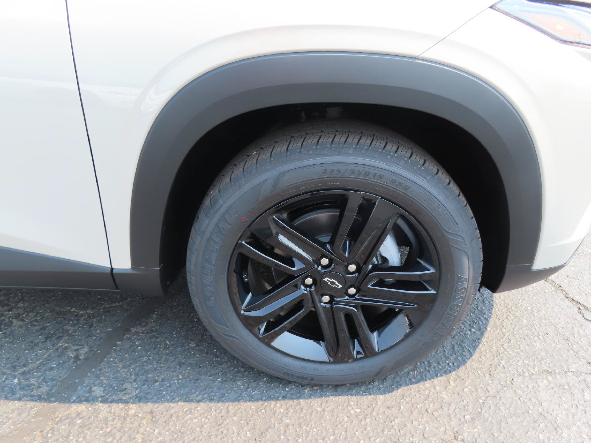 New 2026 Chevrolet Trax ACTIV w/ Driver Confidence Package FWD image 10