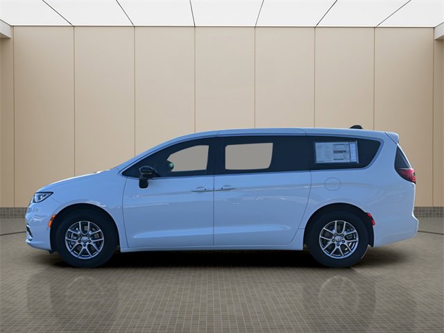 New 2026 Chrysler Pacifica Select image 2